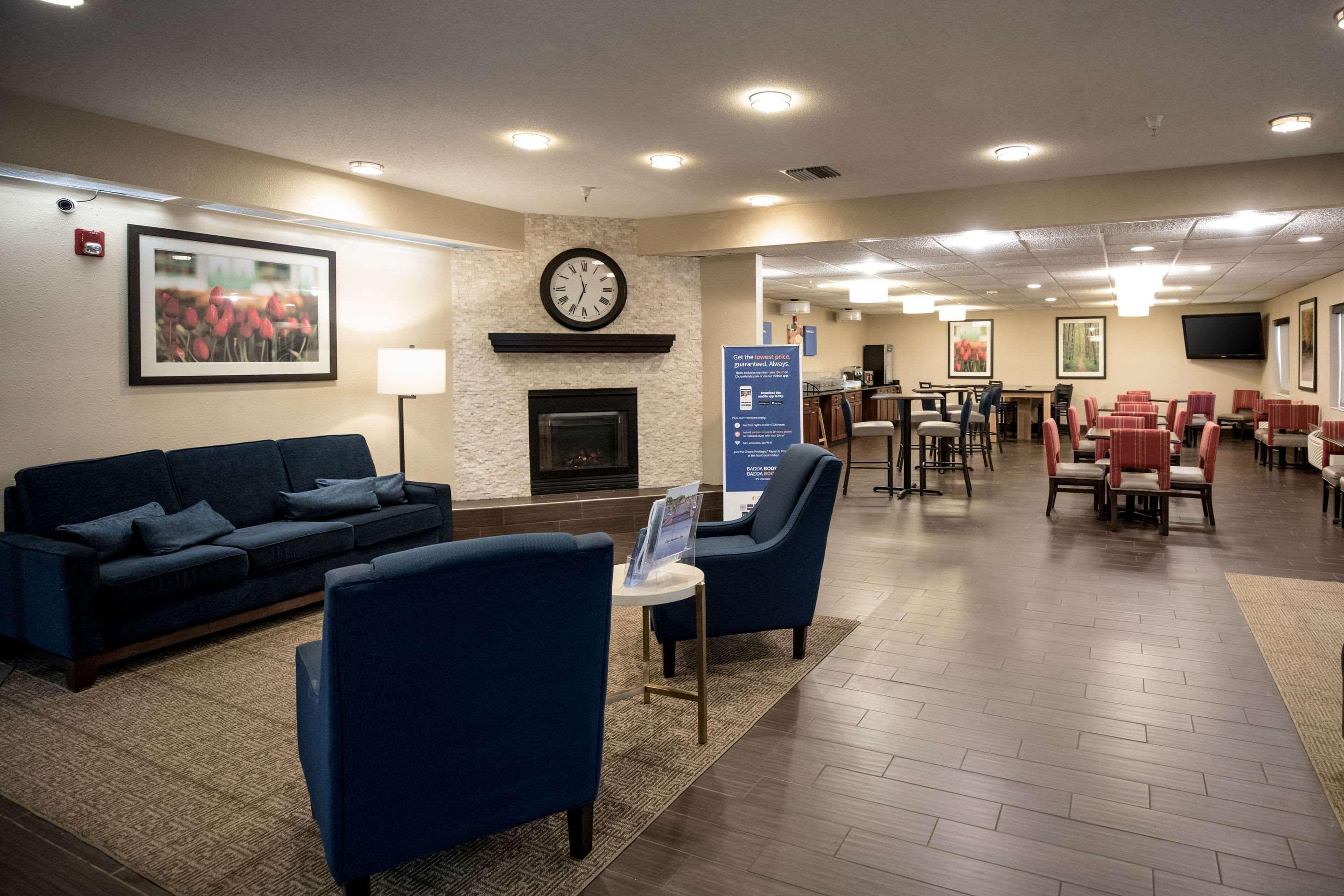 Comfort Inn & Suites Paw Paw Екстериор снимка