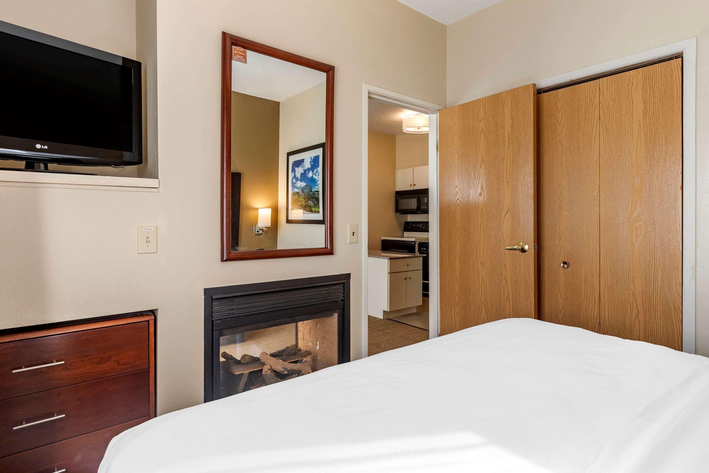 Comfort Inn & Suites Paw Paw Екстериор снимка