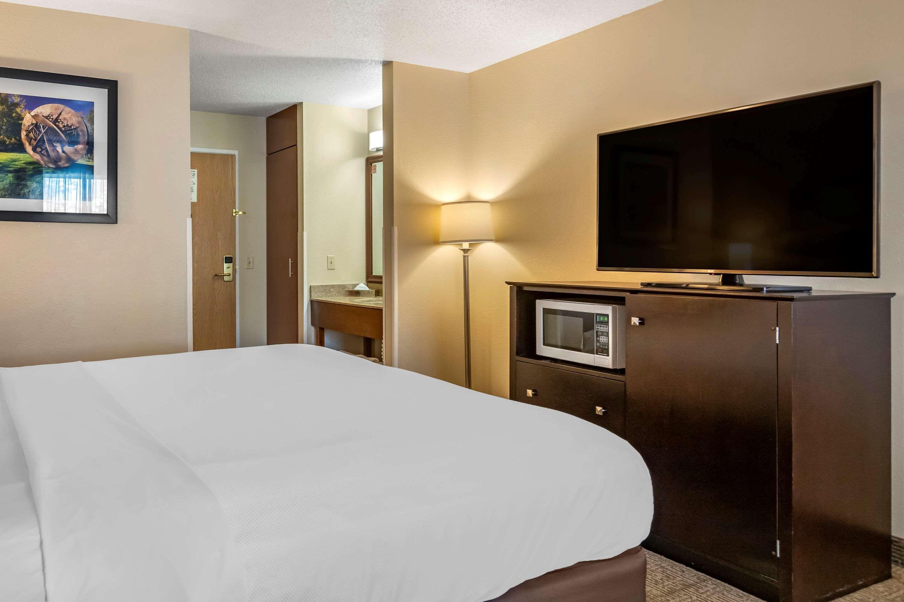 Comfort Inn & Suites Paw Paw Екстериор снимка