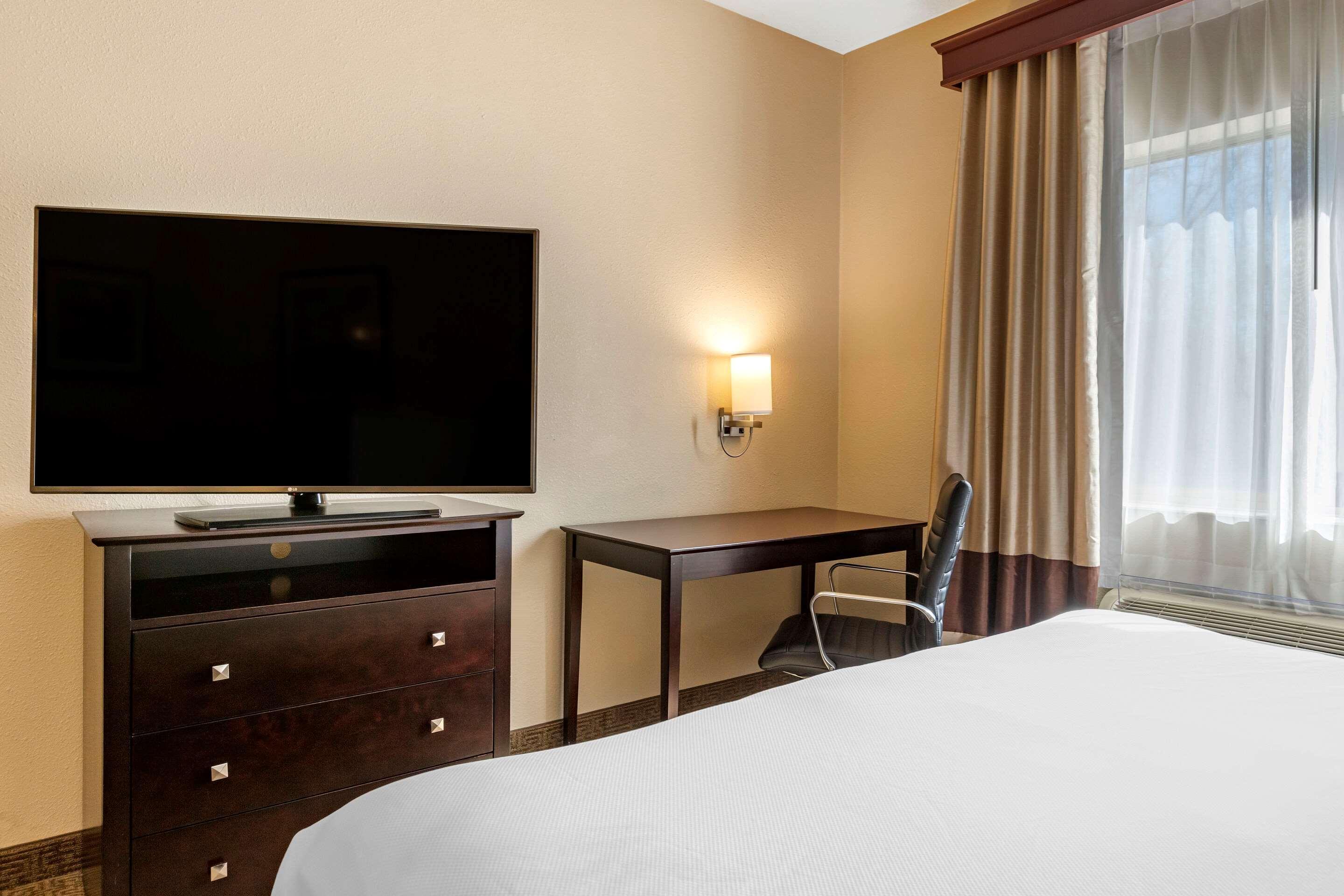 Comfort Inn & Suites Paw Paw Екстериор снимка