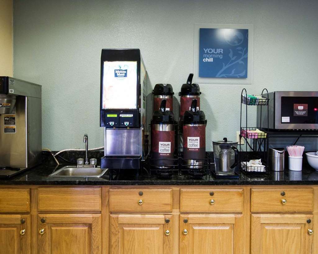 Comfort Inn & Suites Paw Paw Ресторант снимка